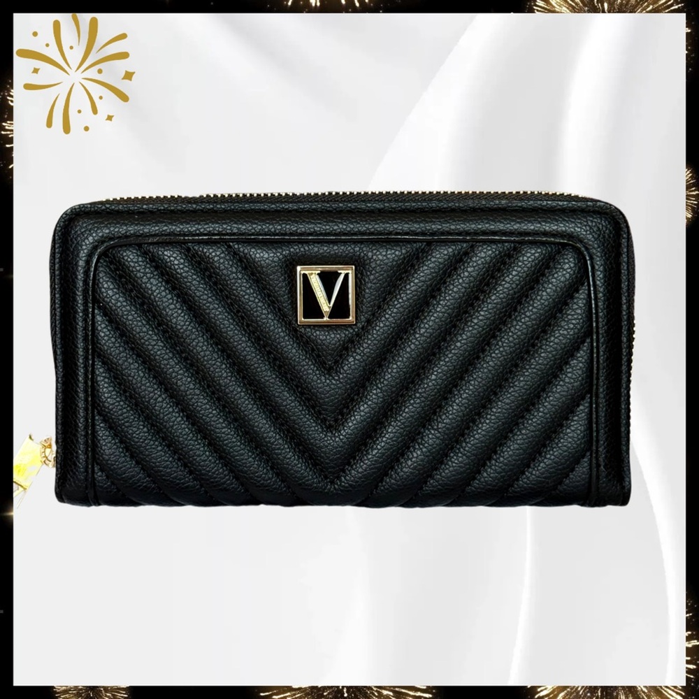 🆕 Victoria's Secret Black Quilted Zip Wallet Clutch - Picture 1 of 6
